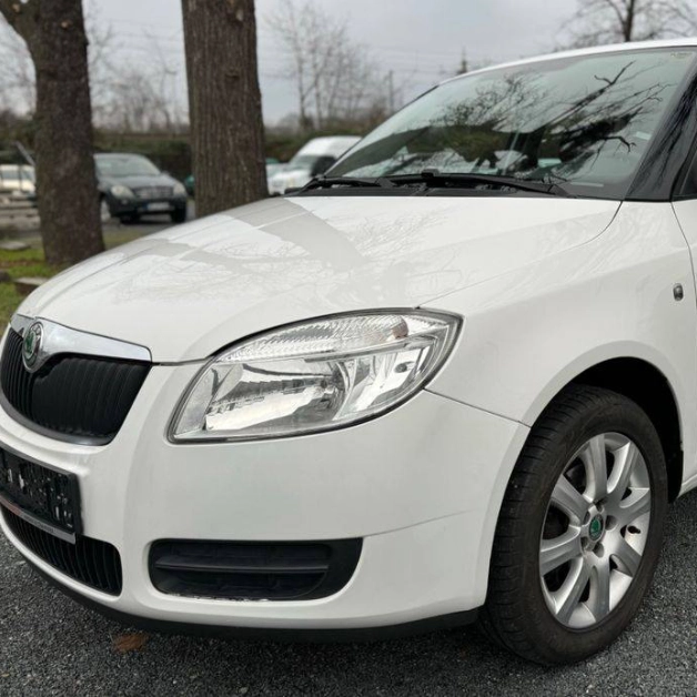 Tel: +36303817018 / +36303719779